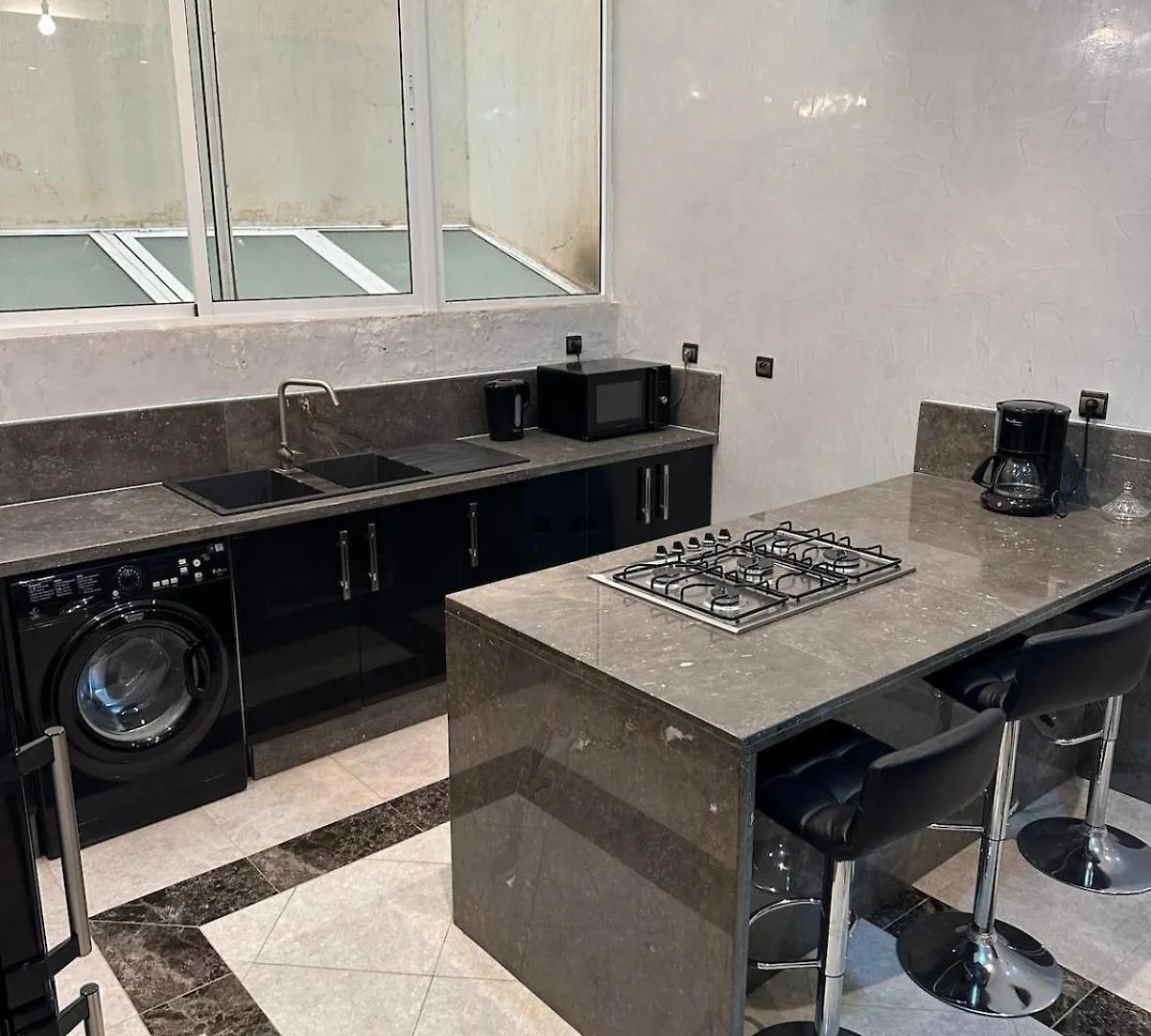 Fez Spacious Stay With Moroccan Artisanal Charm Apartment